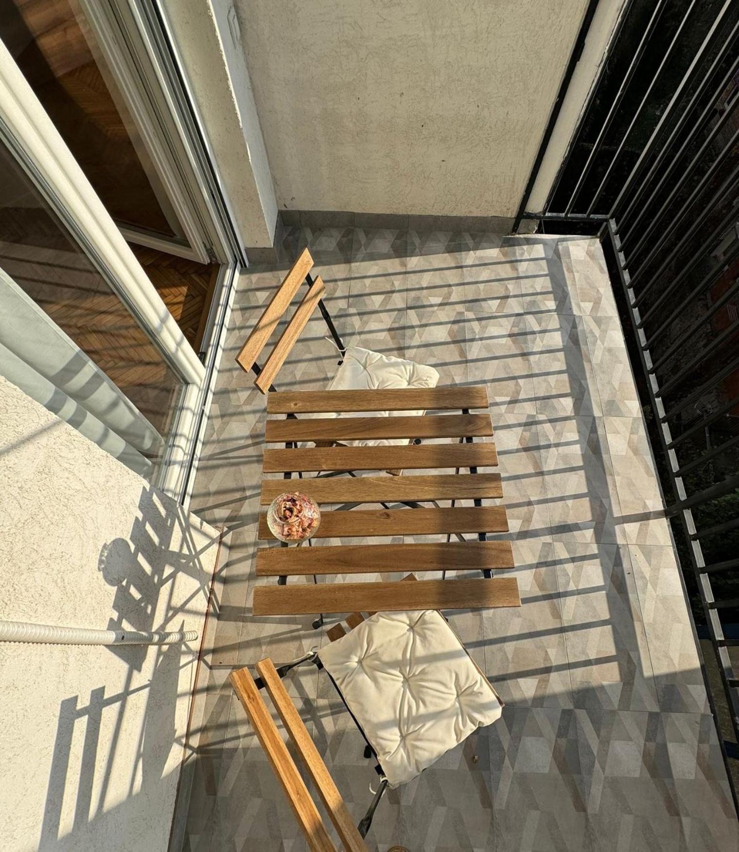 Balconia Sunny Apartment In Centre Of Belgrado Buitenkant foto
