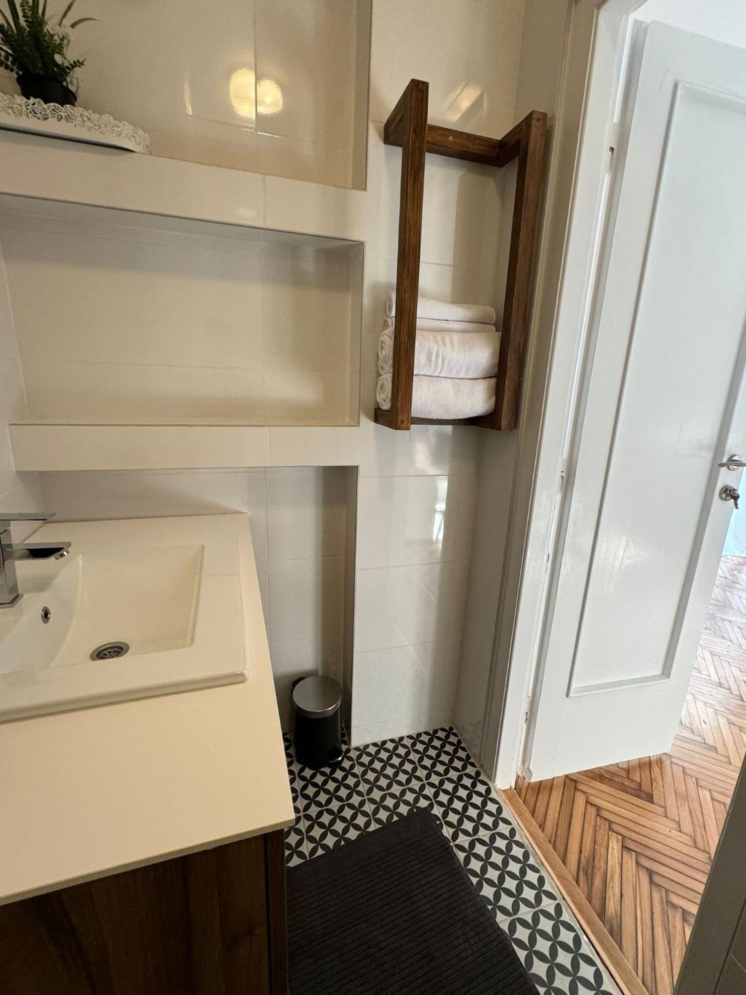Balconia Sunny Apartment In Centre Of Belgrado Buitenkant foto