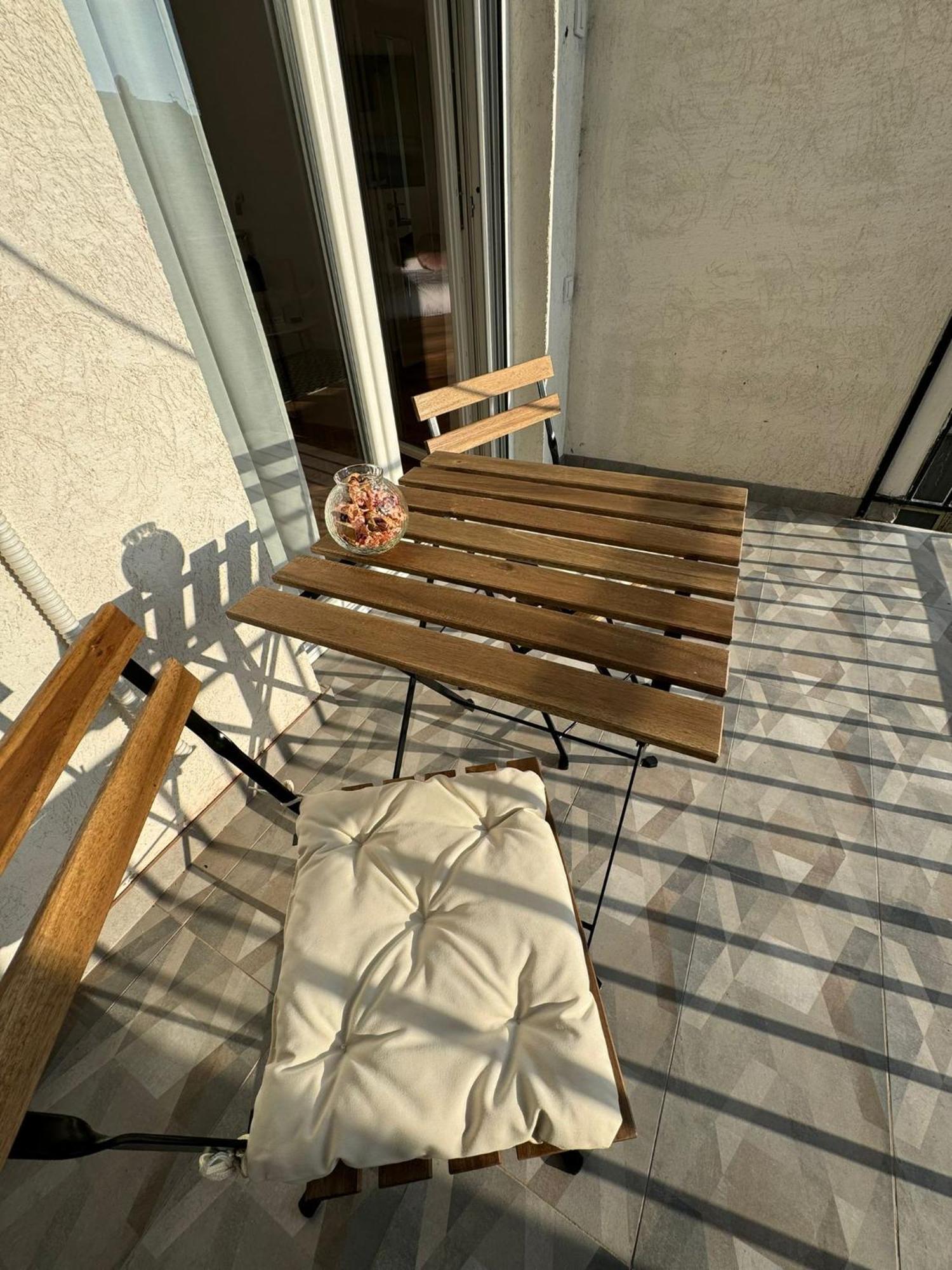 Balconia Sunny Apartment In Centre Of Belgrado Buitenkant foto